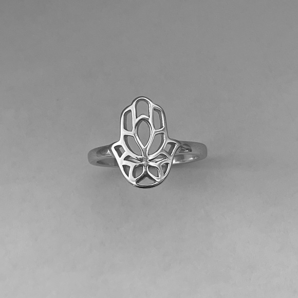 Sterling silver hamsa hand with lotus flower ring, hamsa hand ring, lotus ring - Picture 6 of 10